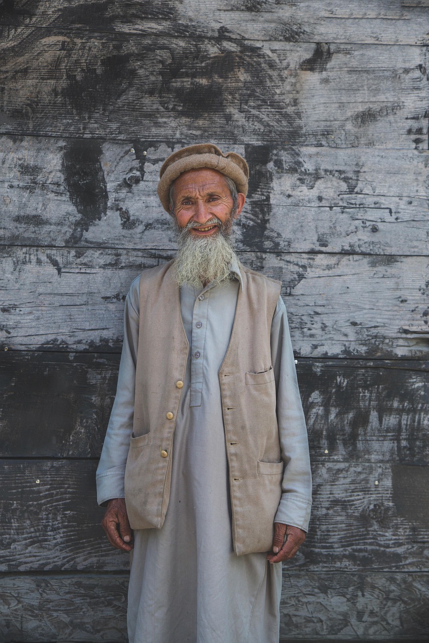 小顔医療で痛くない施術はどれが効果的ですか？